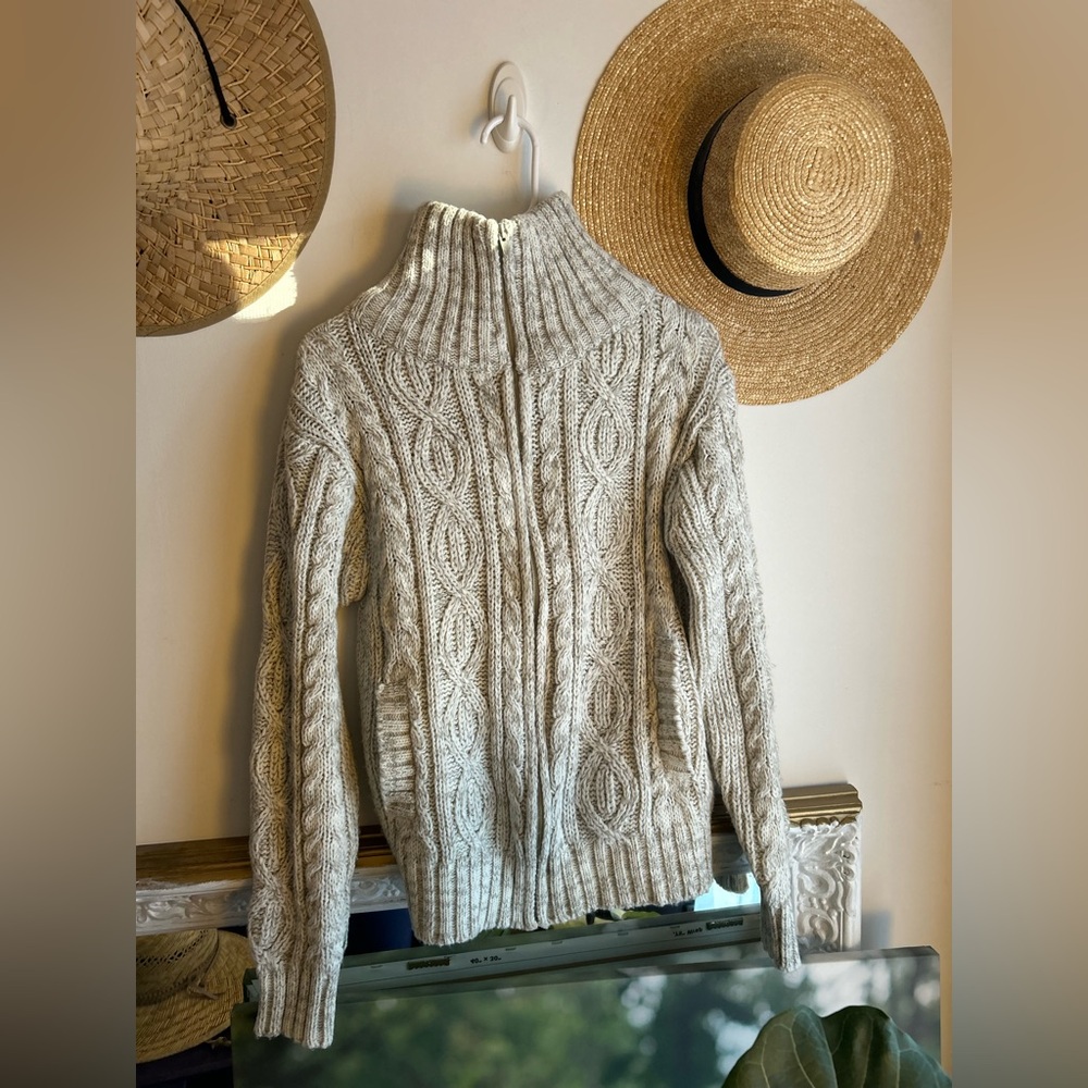 True Vintage 70’s Cozy Cable Knit Cream Sweater cardigan jumper w/pockets